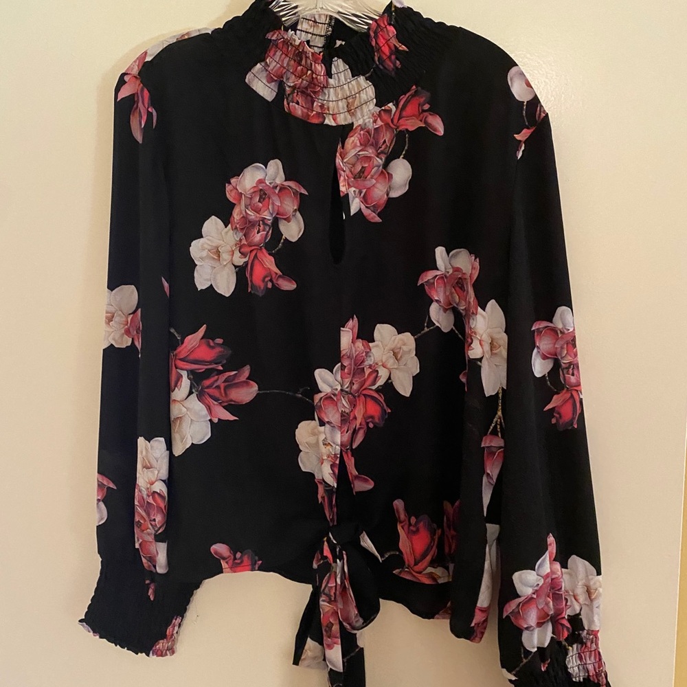 L Venus top